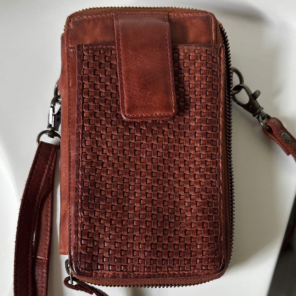 Milo Elegance Brown Woven Crossbody phone bag